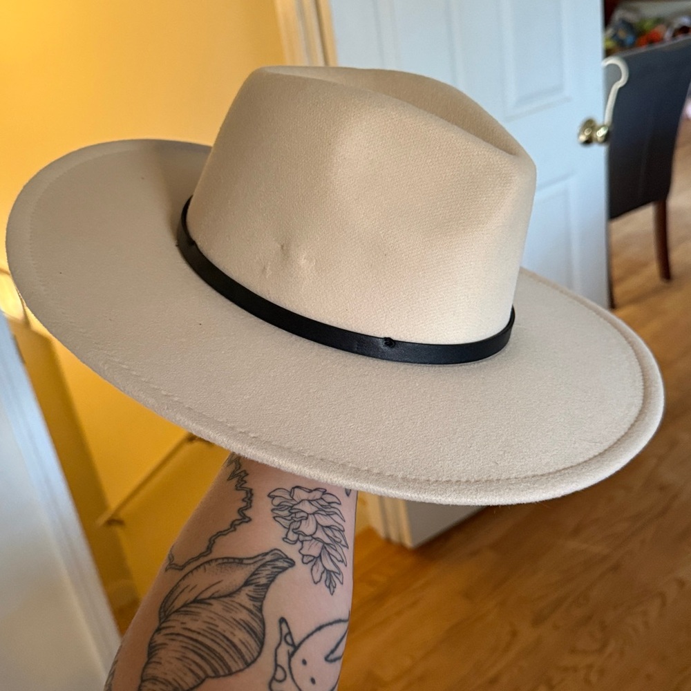 Lulus hat - Picture 2 of 4